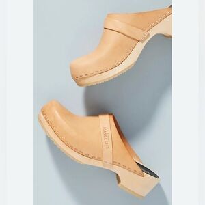 Swedish Hasbeens Swedish Husband Clogs in Nature Size EU 37, US 7